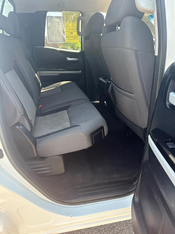 Toyota Tundra SR5 4.6L V8 Double Cab 2WD 2014