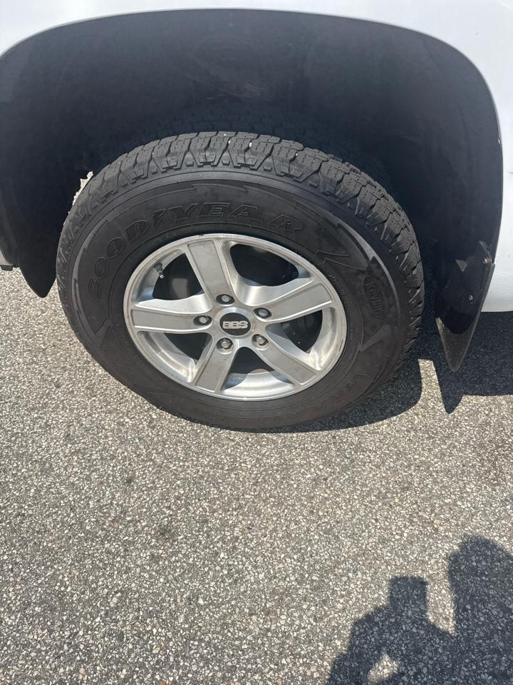 Toyota Tundra SR5 4.6L V8 Double Cab 2WD 2014