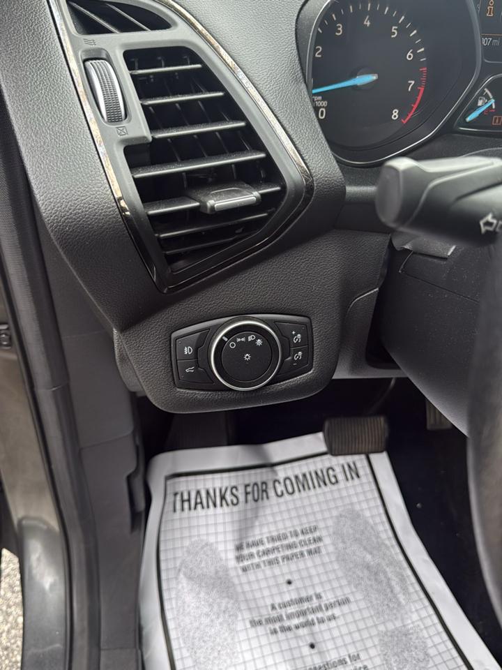 Ford Escape Titanium 4WD 2017