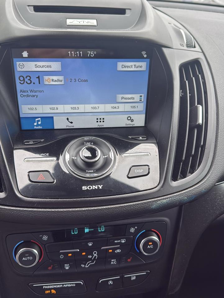 Ford Escape Titanium 4WD 2017