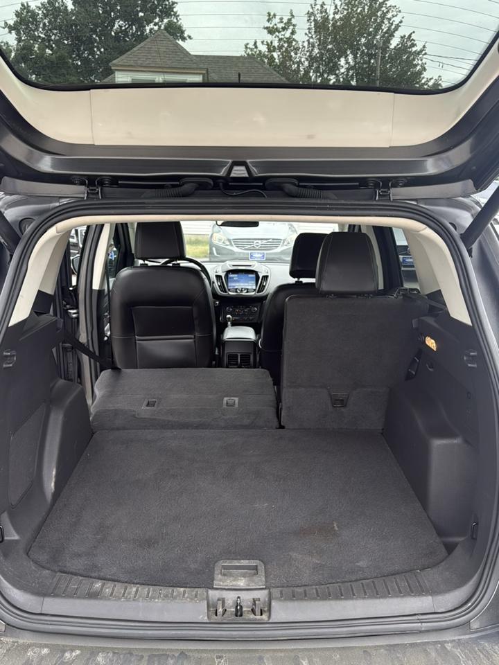 Ford Escape Titanium 4WD 2017