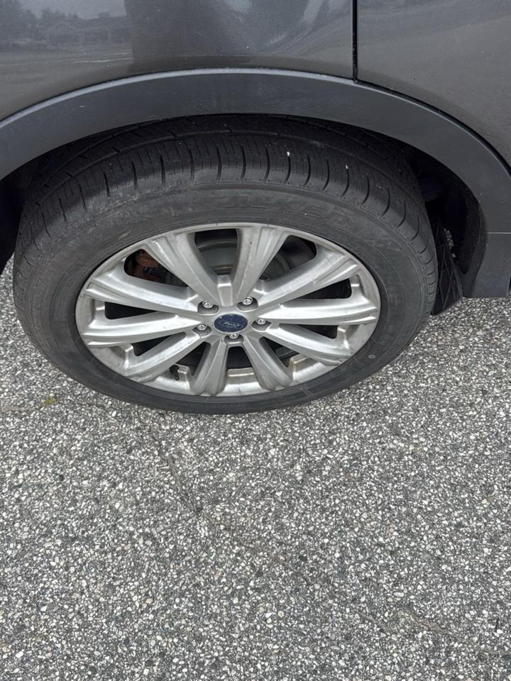 Ford Escape Titanium 4WD 2017