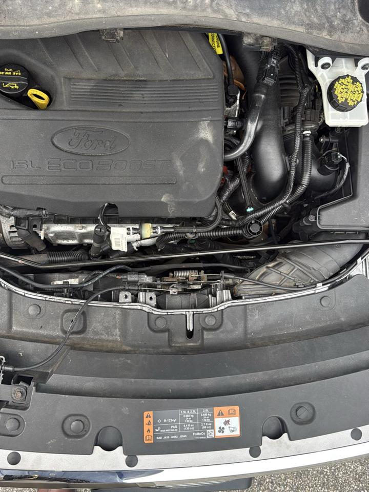 Ford Escape Titanium 4WD 2017