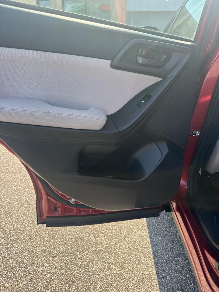 Subaru Forester 2.5i Premium 2015