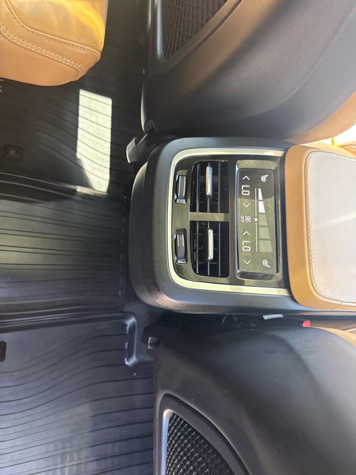 Volvo XC90 T6 Momentum AWD 2016