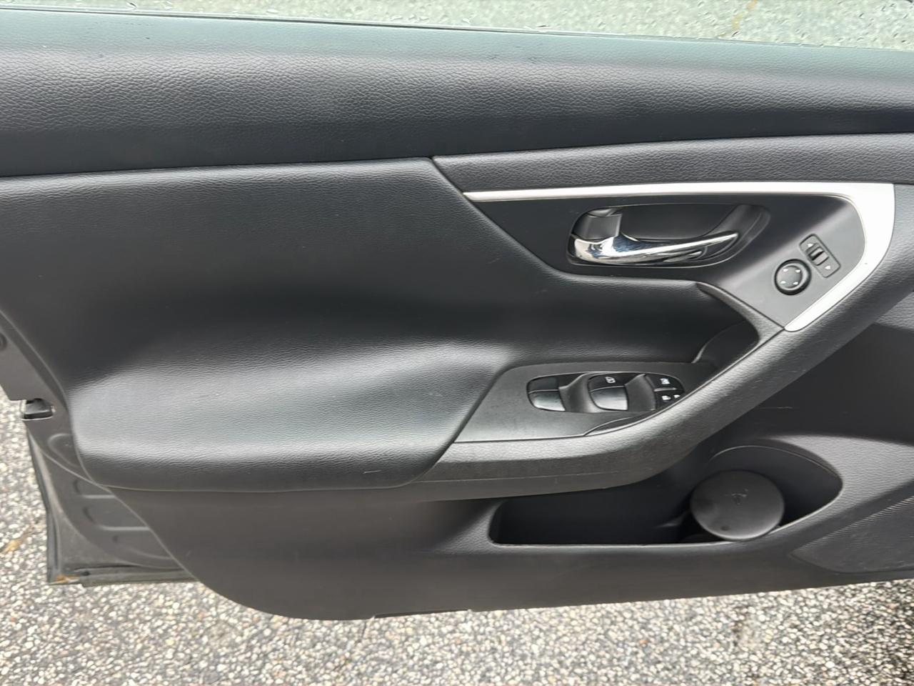 Nissan Altima 2.5 SR 2016