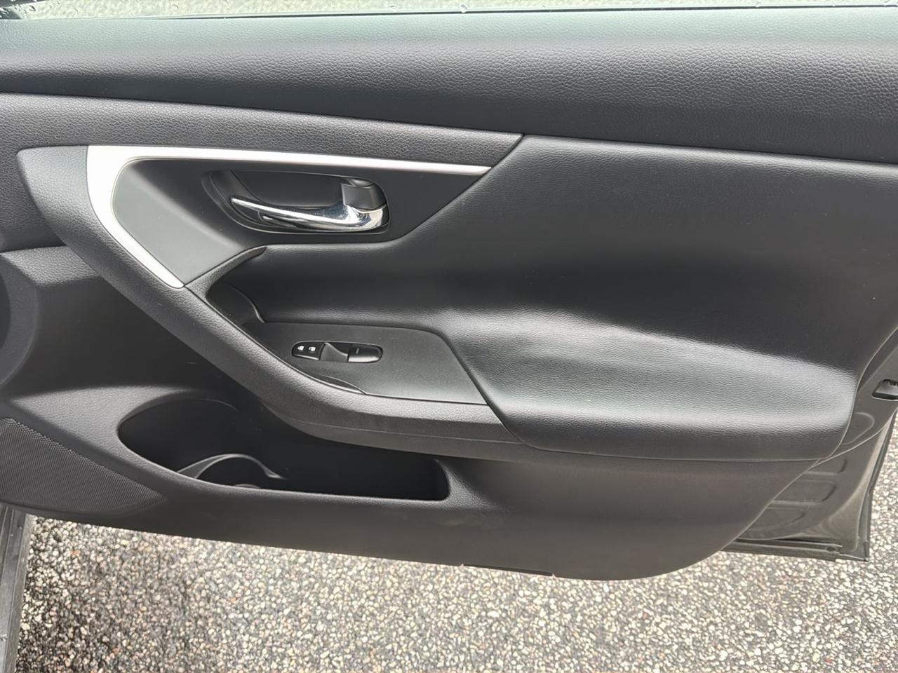Nissan Altima 2.5 SR 2016