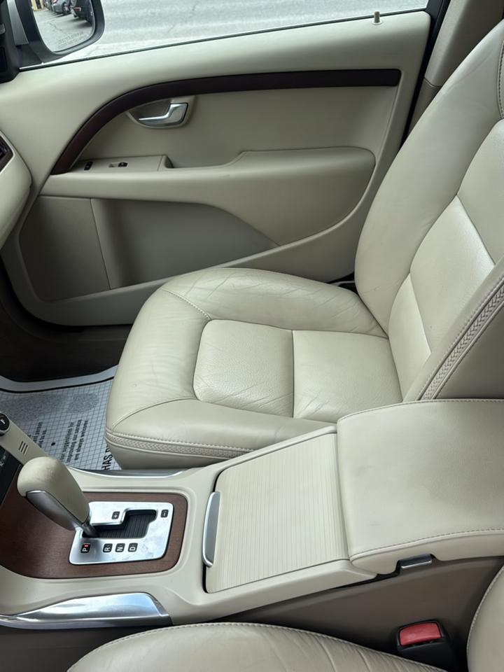 Volvo XC70 3.2 2011