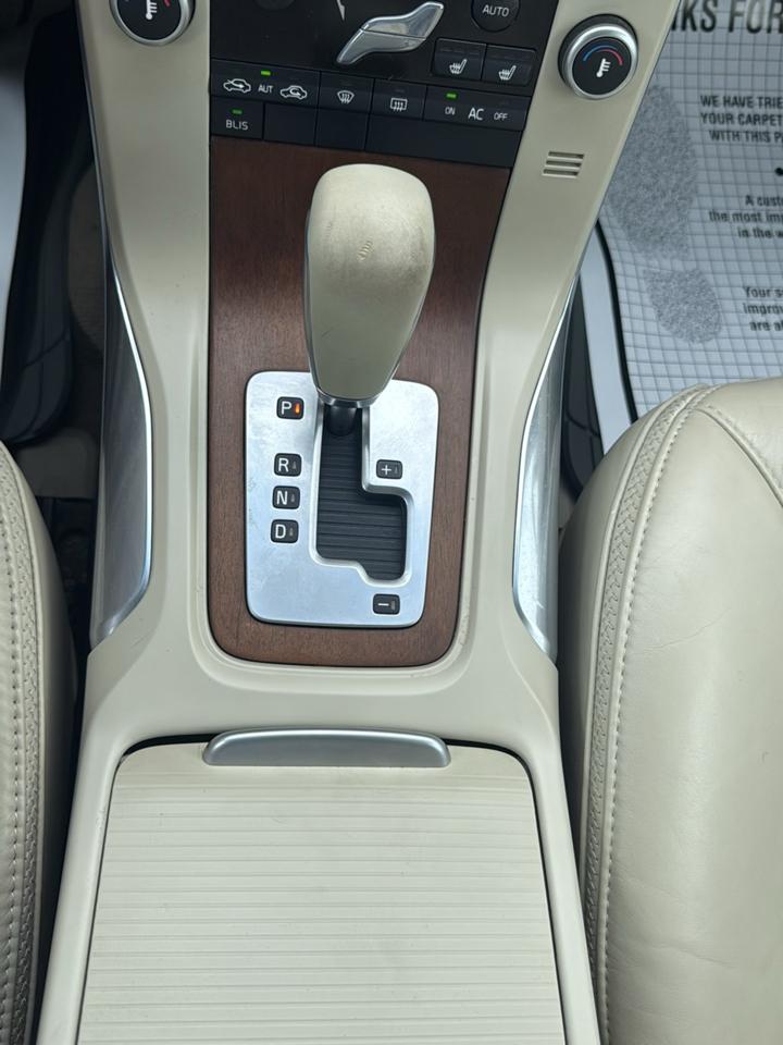 Volvo XC70 3.2 2011