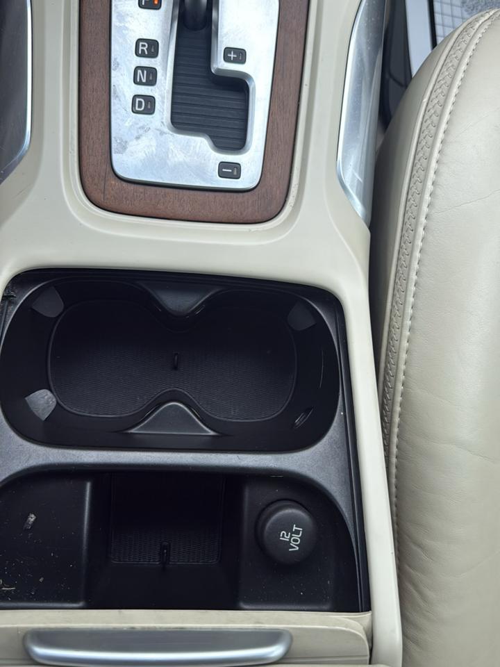 Volvo XC70 3.2 2011