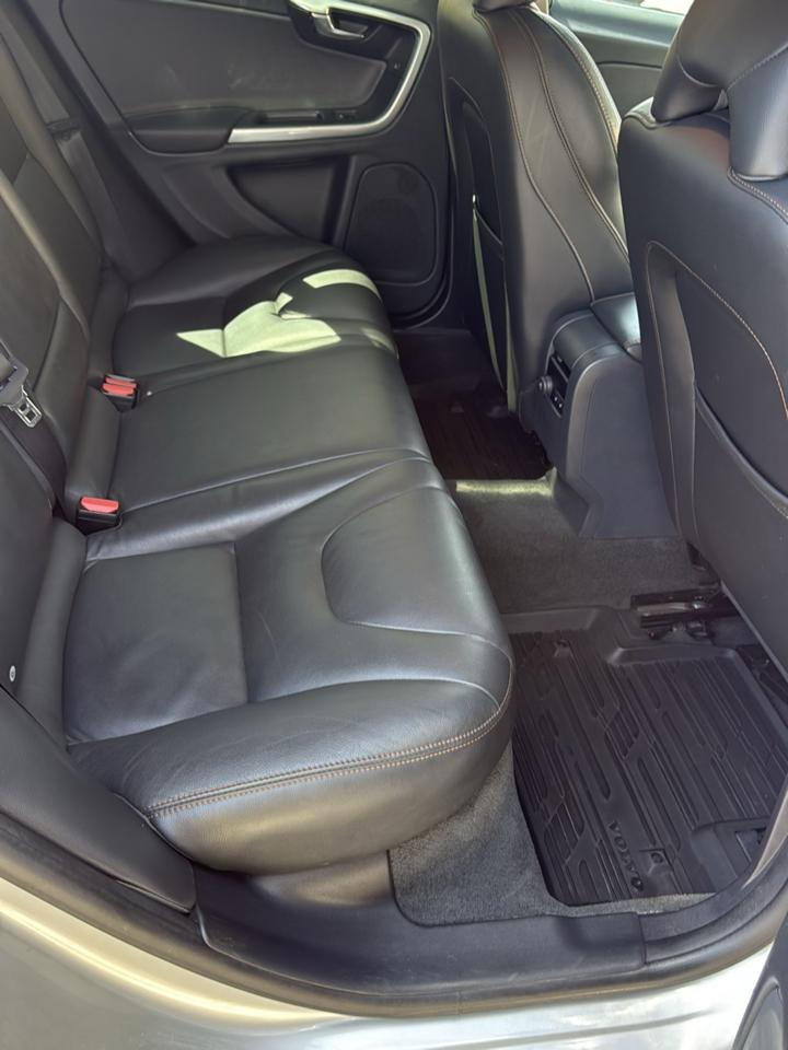 Volvo V60 Cross Country T5 Platinum 2015