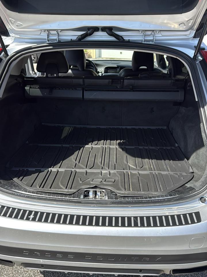 Volvo V60 Cross Country T5 Platinum 2015
