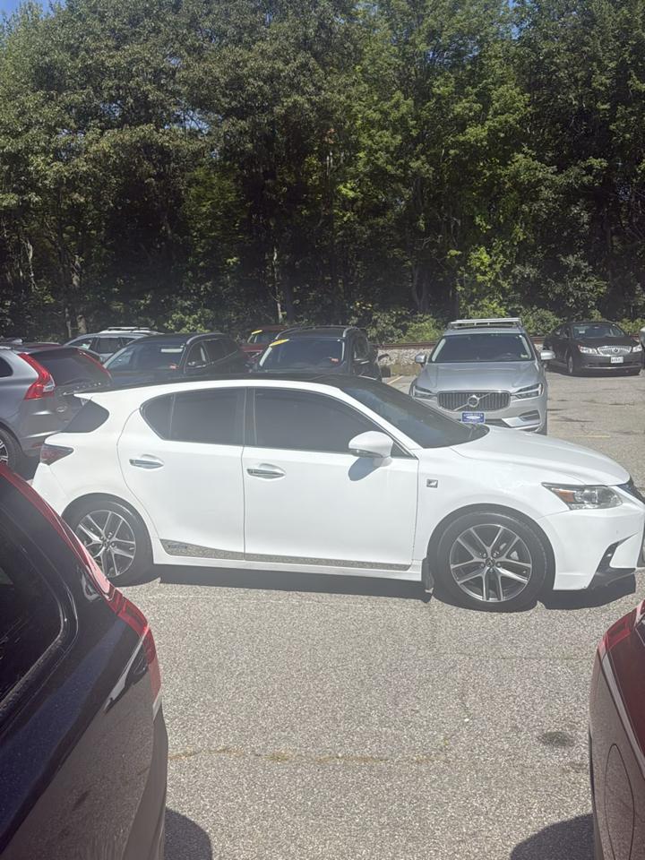 Lexus CT 200h Base 2014