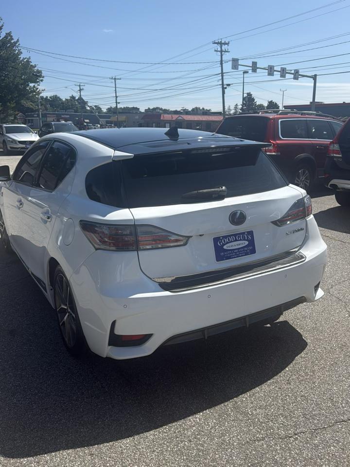 Lexus CT 200h Base 2014