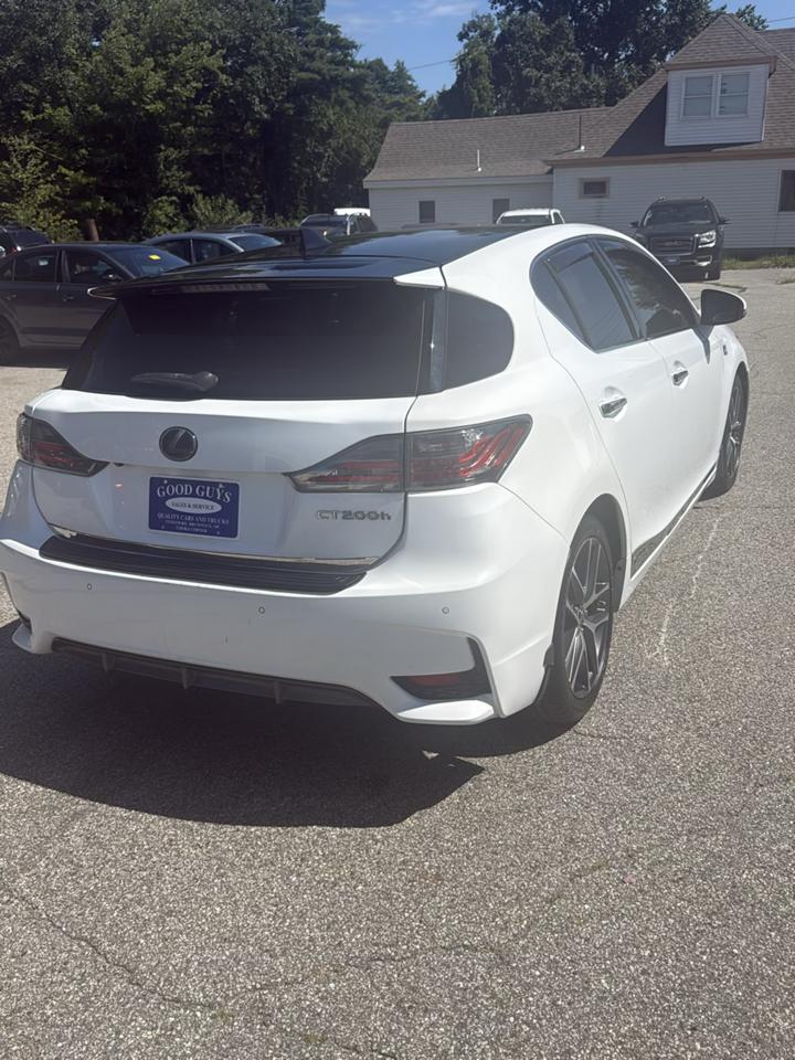 Lexus CT 200h Base 2014