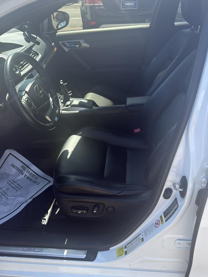 Lexus CT 200h Base 2014