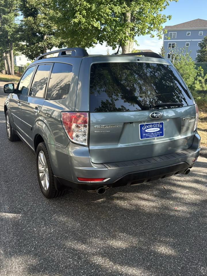 Subaru Forester 2.5X Limited 2012
