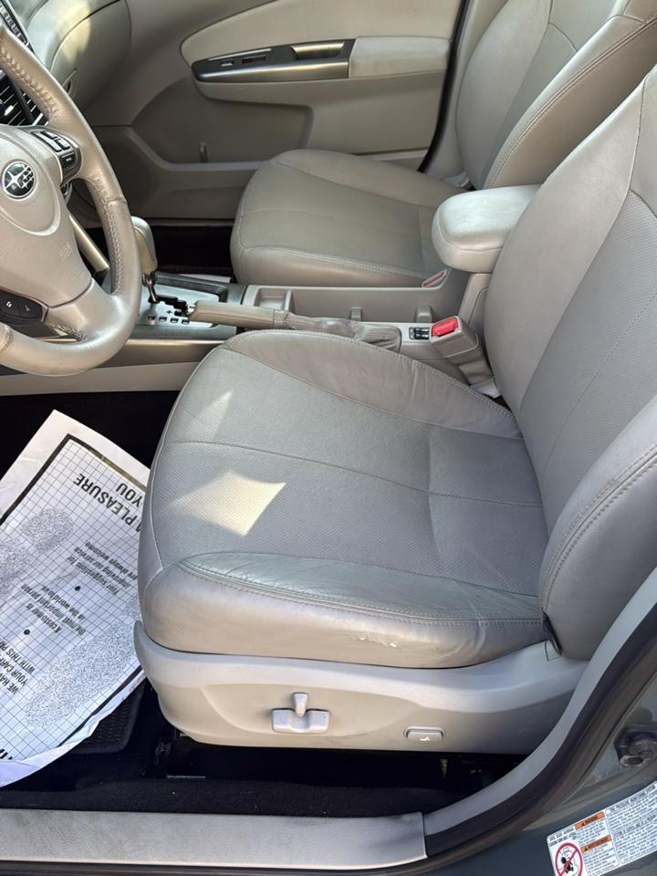 Subaru Forester 2.5X Limited 2012