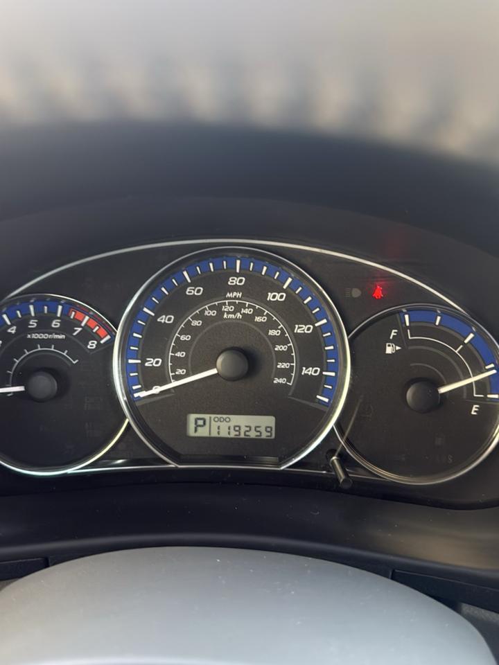Subaru Forester 2.5X Limited 2012