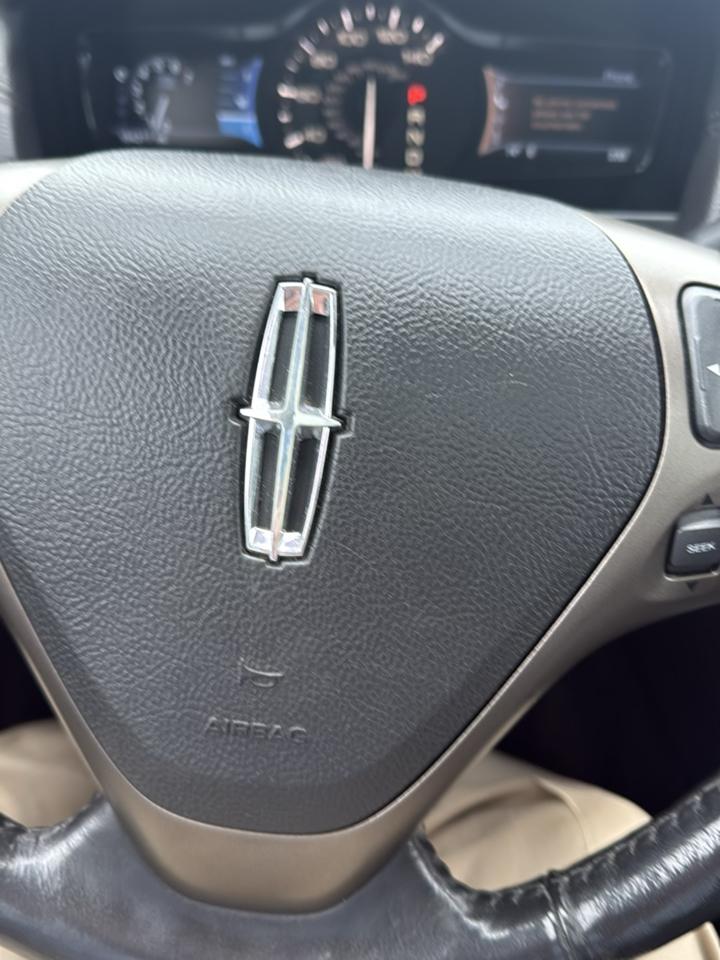 Lincoln MKX AWD 2012