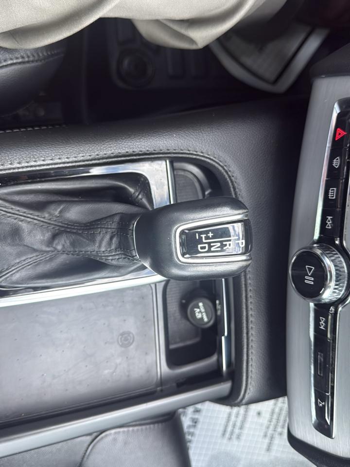 Volvo XC90 T5 Momentum 2021