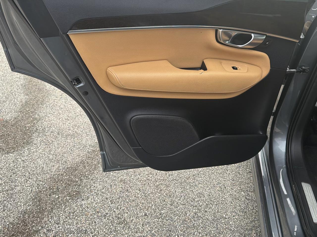 Volvo XC90 T6 Momentum AWD 2018