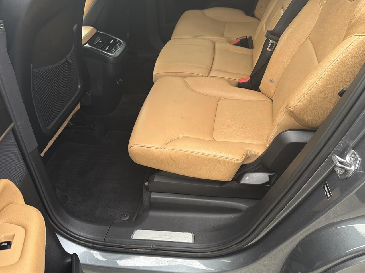 Volvo XC90 T6 Momentum AWD 2018