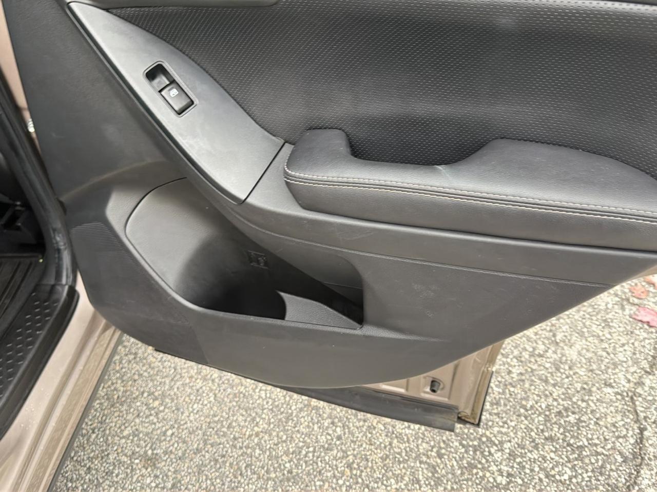 Subaru Forester 2.5i Limited 2014