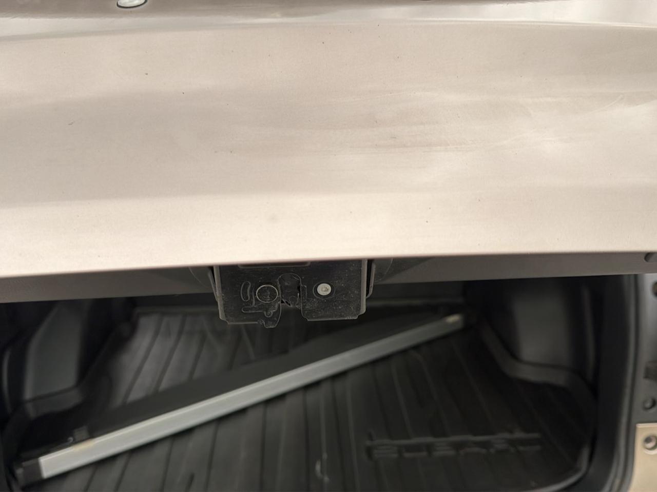 Subaru Forester 2.5i Limited 2014