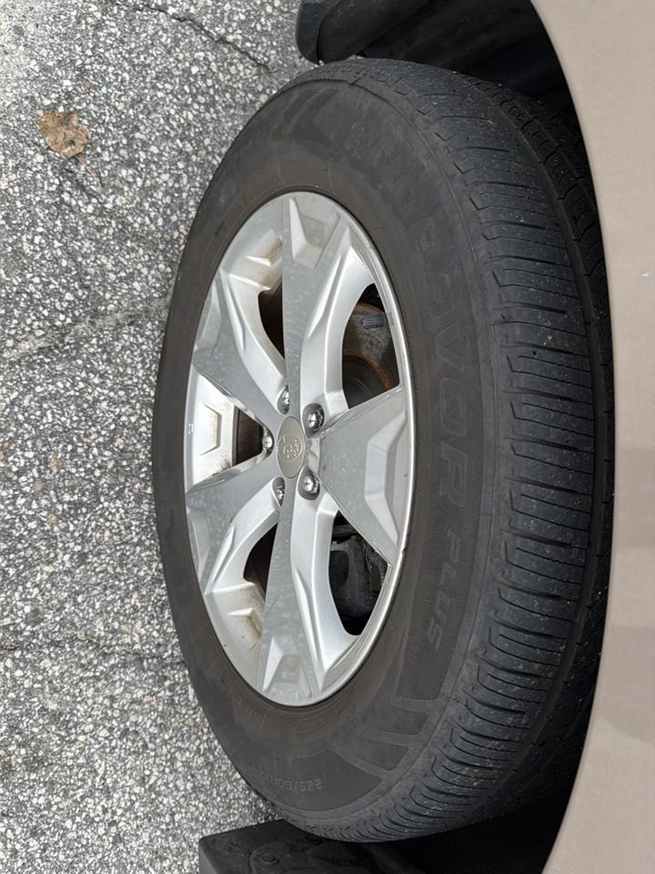 Subaru Forester 2.5i Limited 2014