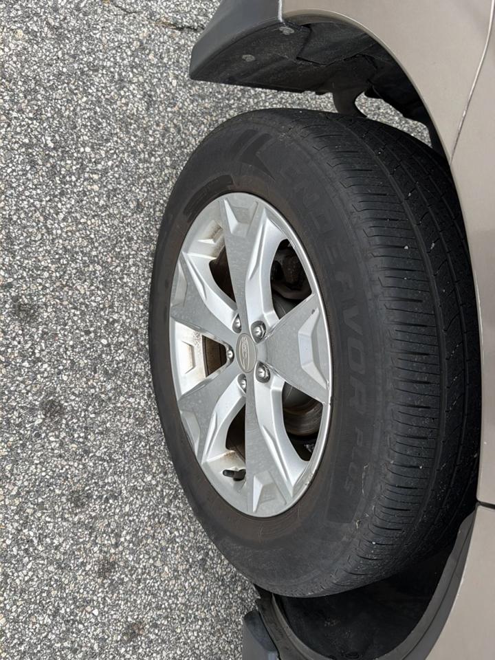 Subaru Forester 2.5i Limited 2014