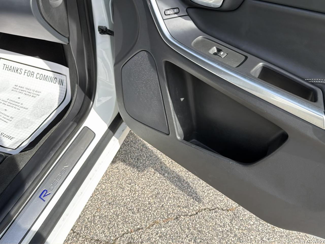 Volvo XC60 T6 R-Design AWD 2017