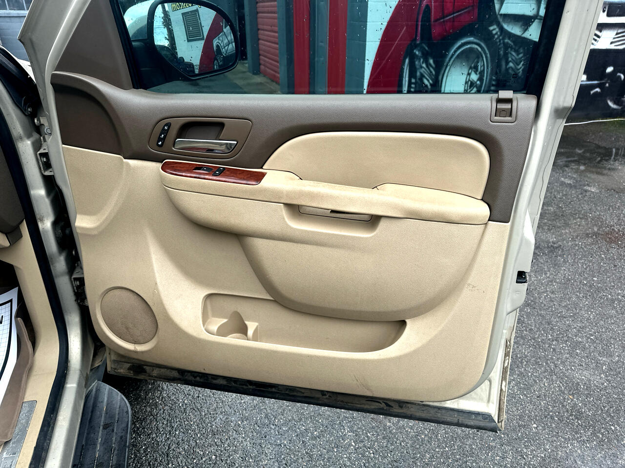 Chevrolet Suburban LTZ 1500 2WD 2012