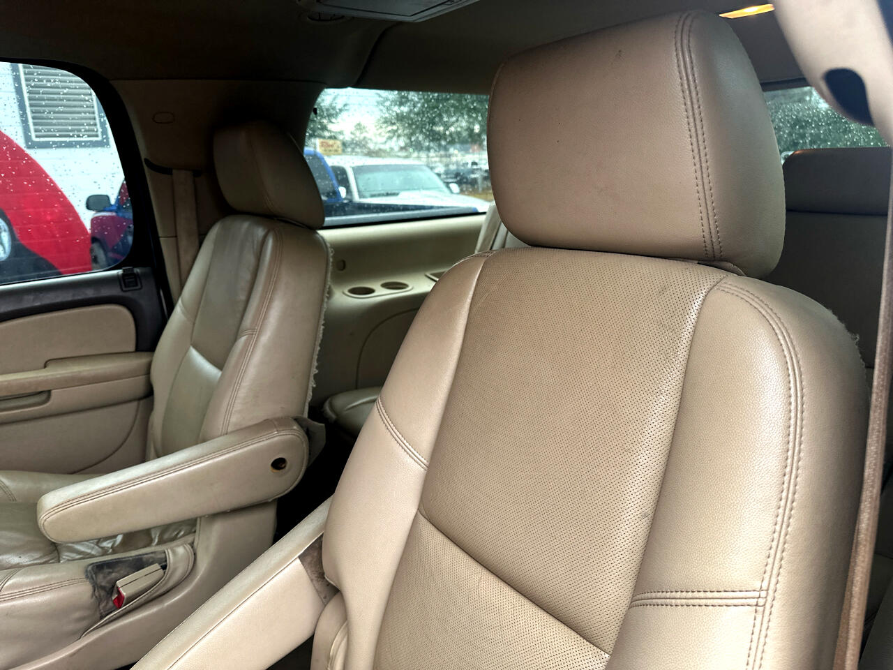 Chevrolet Suburban LTZ 1500 2WD 2012