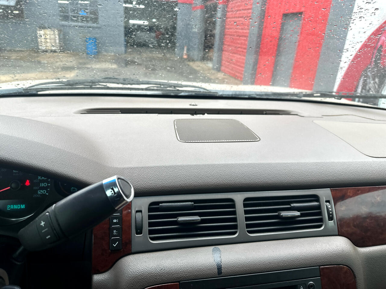 Chevrolet Suburban LTZ 1500 2WD 2012