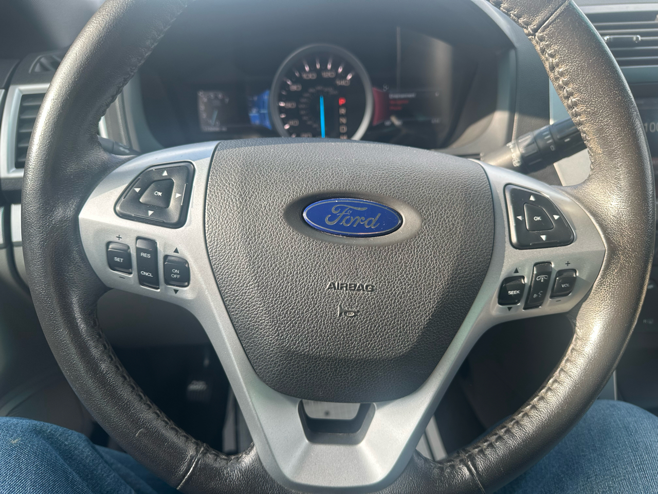 Ford Explorer XLT 4WD 2015