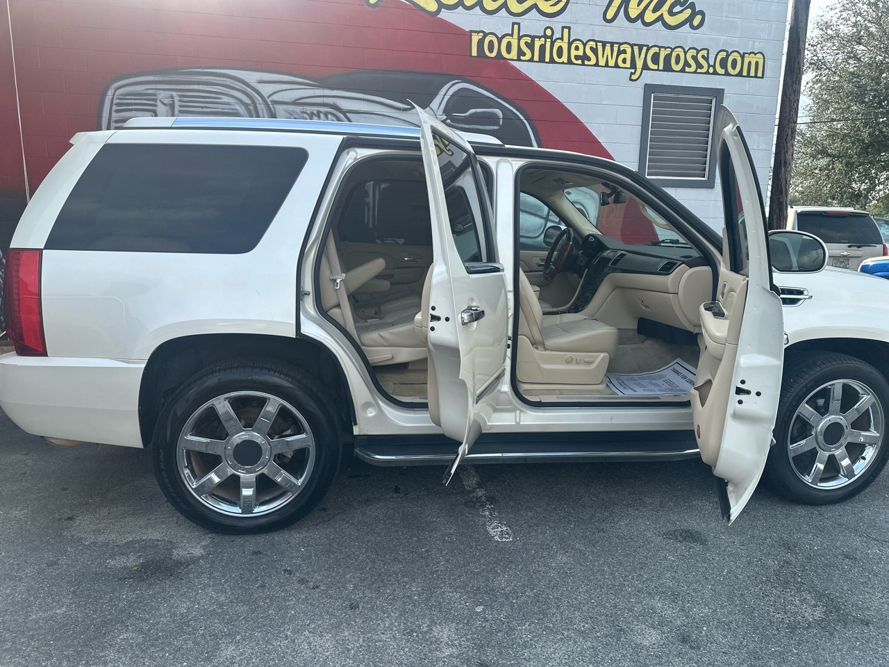 Cadillac Escalade AWD 2008