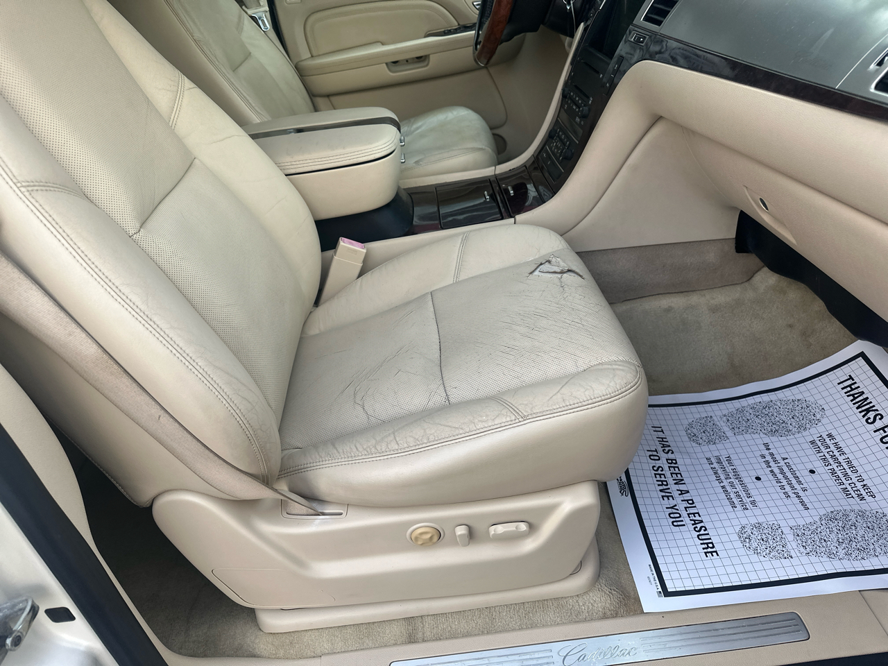 Cadillac Escalade AWD 2008