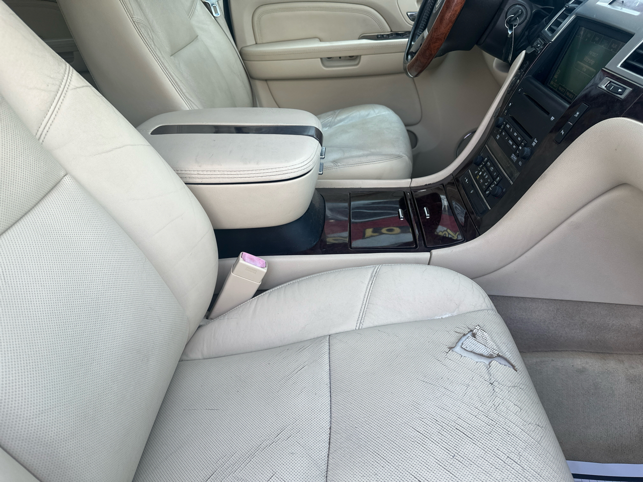 Cadillac Escalade AWD 2008