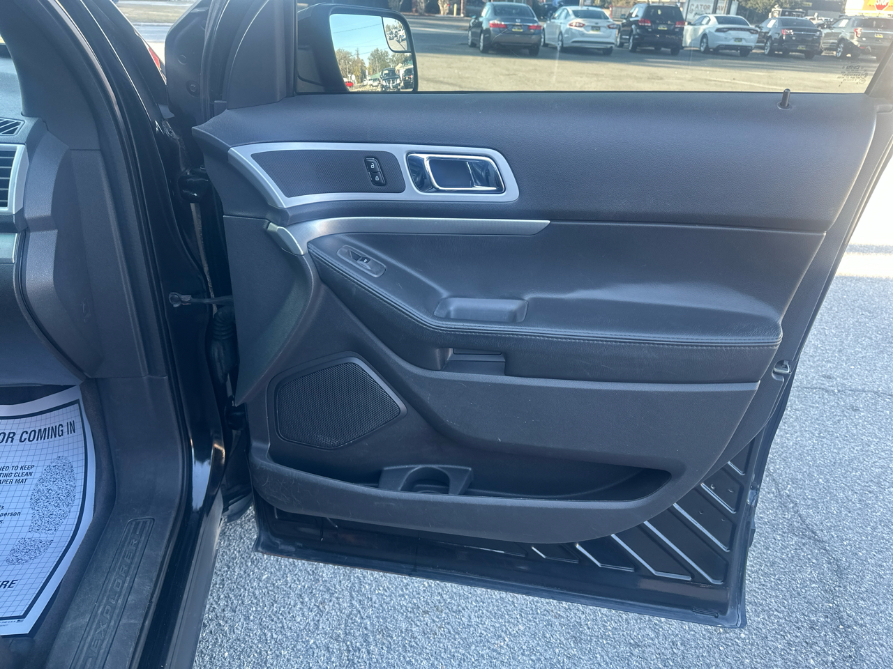 Ford Explorer XLT 4WD 2013