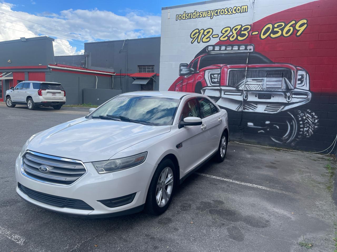 Ford Taurus SEL FWD 2013