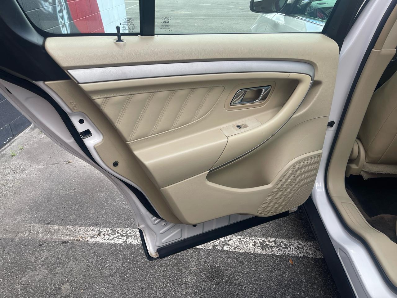 Ford Taurus SEL FWD 2013