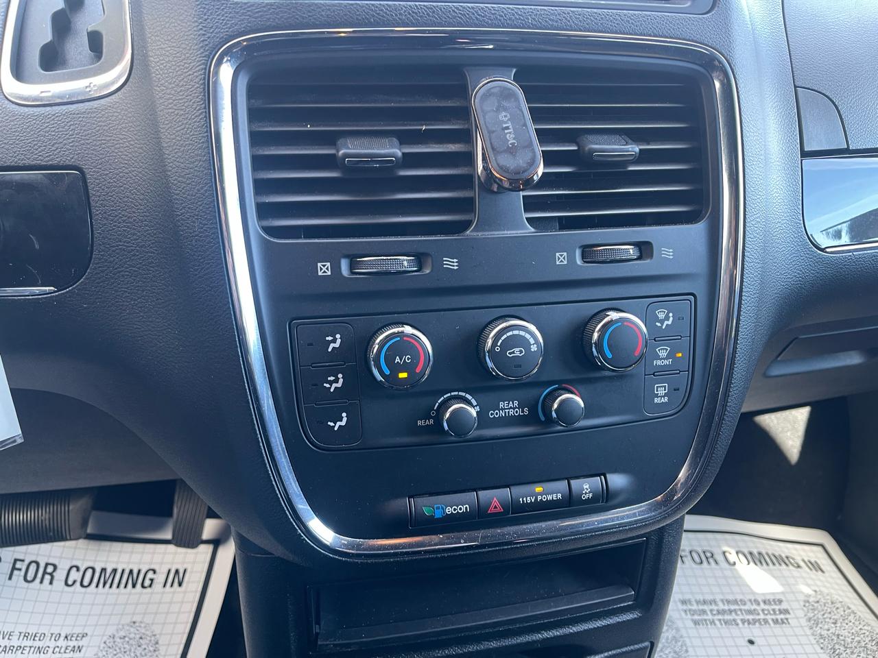 Dodge Grand Caravan SE 2016