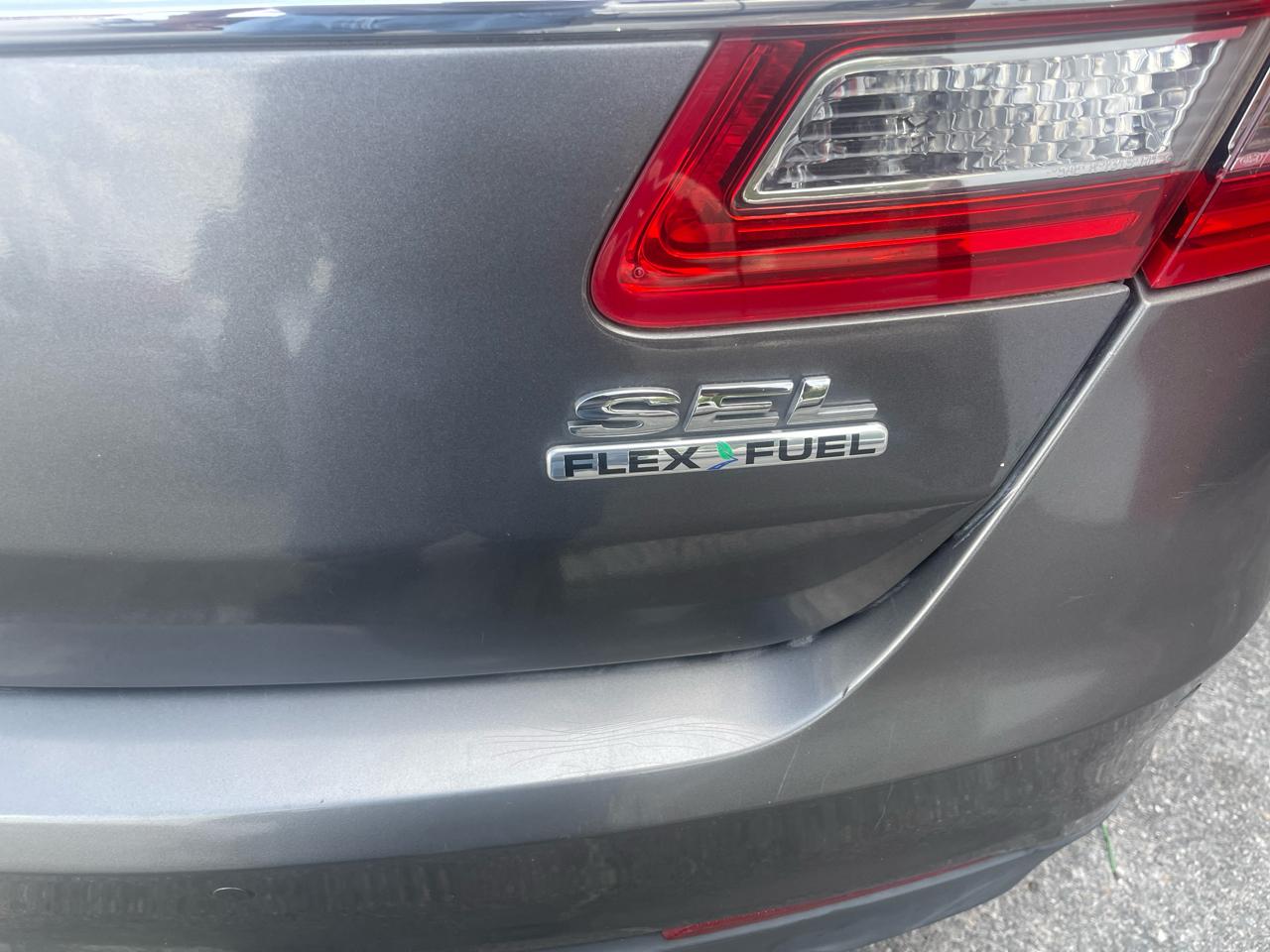 Ford Taurus SEL FWD 2013