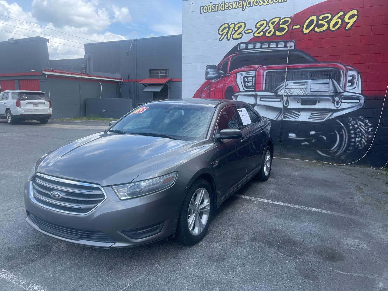 Ford Taurus SEL FWD 2013