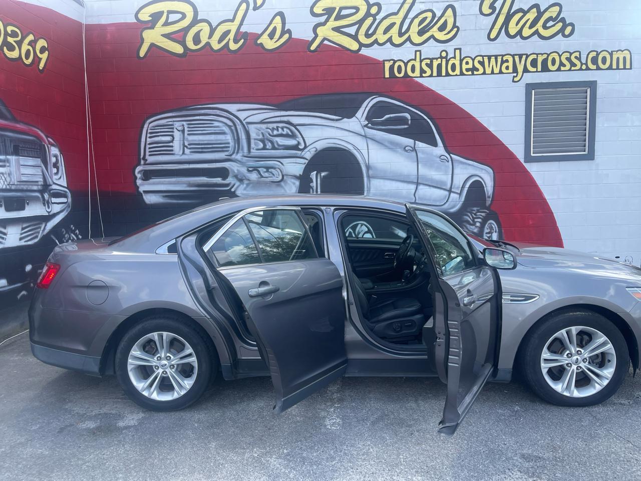 Ford Taurus SEL FWD 2013