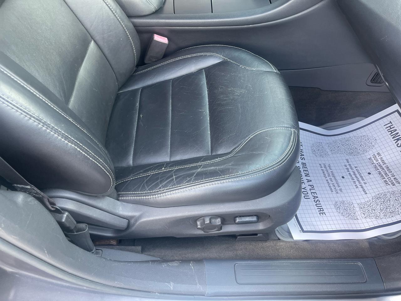 Ford Taurus SEL FWD 2013