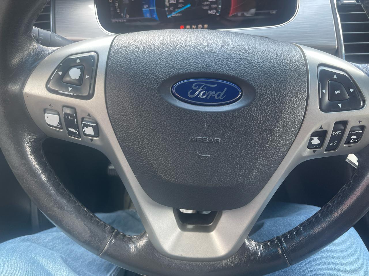 Ford Taurus SEL FWD 2013