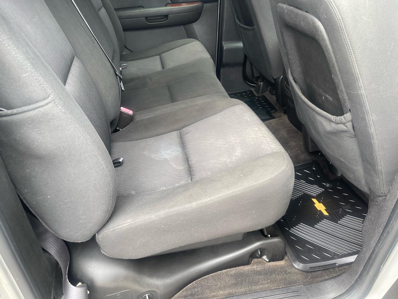 Chevrolet Avalanche LS 2WD 2011