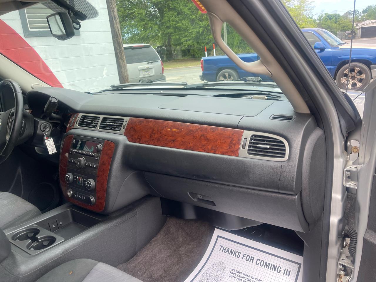 Chevrolet Avalanche LS 2WD 2011